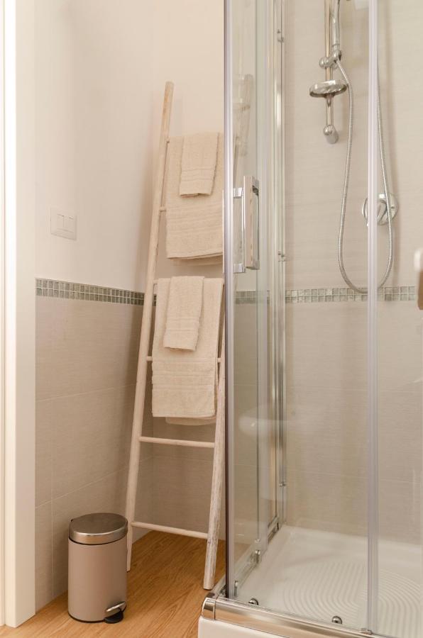 Apulialux Penthouse & Garden Con Spa In Centro Appartement Bari Buitenkant foto